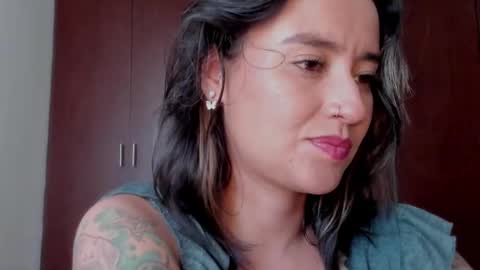 Snapshot of macarenax chatting on November 7, 2:06 pm Maca online show from November 7, 2:06 pm