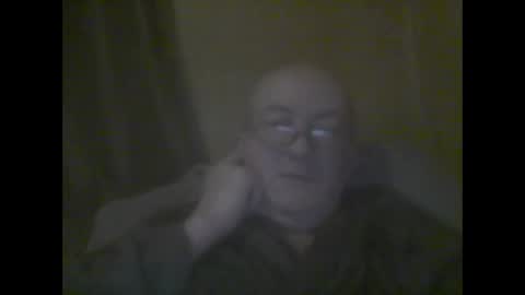 macbewdekan25 online show from March 29, 1:11 pm