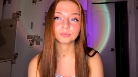 Snapshot of machelleunderdahl chatting on July 2, 10:27 pm Nicole online show from July 2, 10:27 pm