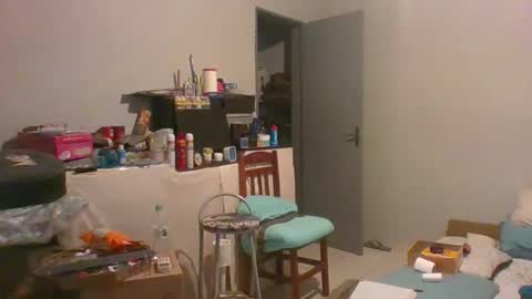 Snapshot of machoalex chatting on May 16, 10:36 am MACHOLIVRE online show from May 16, 10:36 am
