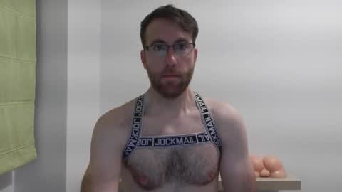 Snapshot of machohiberiko chatting on February 1, 5:44 pm Jota online show from February 1, 5:44 pm