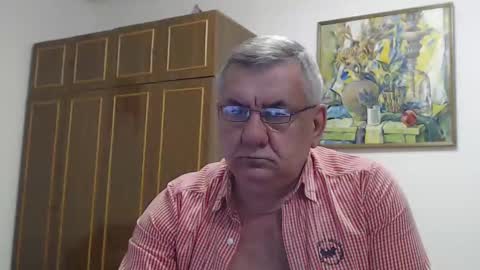 Macho online show from February 10, 9:15 pm