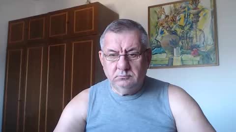 Macho online show from September 26, 12:20 pm