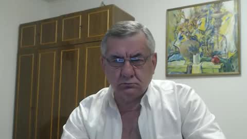 Macho online show from December 2, 11:00 pm