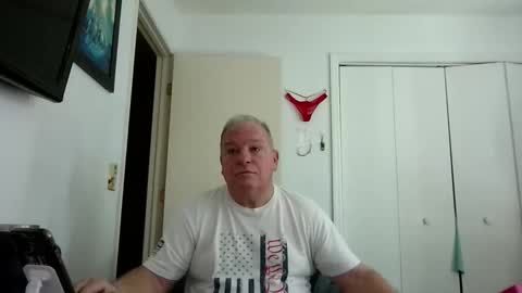 mackdocc001 online show from November 28, 2:53 pm