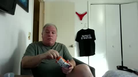 mackdocc001 online show from January 9, 8:21 pm