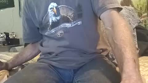Snapshot of mackdog1369 chatting on April 20, 8:39 am mackdog1369 online show from April 20, 8:39 am
