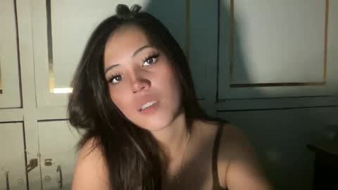 Snapshot of macycollinx chatting on January 17, 2:33 pm Maceey online show from January 17, 2:33 pm