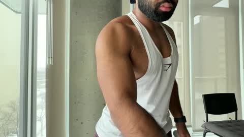 Max501 online show from February 24, 3:43 pm