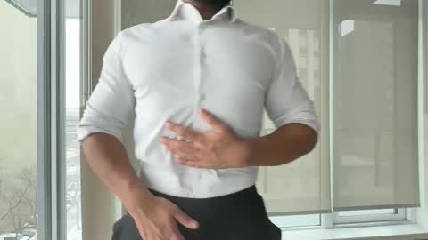 Max501 online show from February 25, 7:45 pm