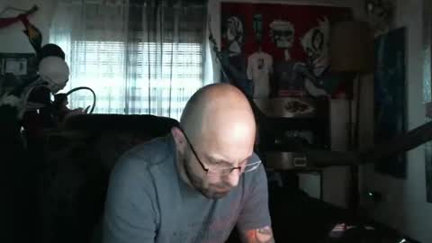 Snapshot of mad_dem0n chatting on December 23, 3:23 pm Manuel online show from December 23, 3:23 pm