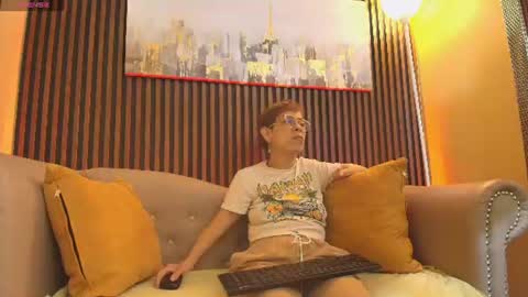 Snapshot of madame_mature1 chatting on July 20, 11:56 am Madame online show from July 20, 11:56 am