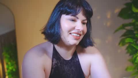 Snapshot of madame_noire chatting on July 13, 4:32 pm Madame Noire online show from July 13, 4:32 pm