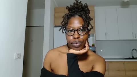 YourMadamIndigo online show from January 9, 1:58 pm