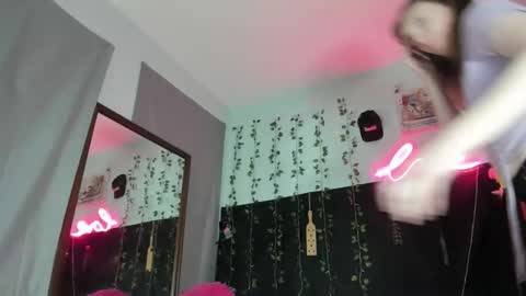 Maddi Avalon online show from December 21, 7:15 am