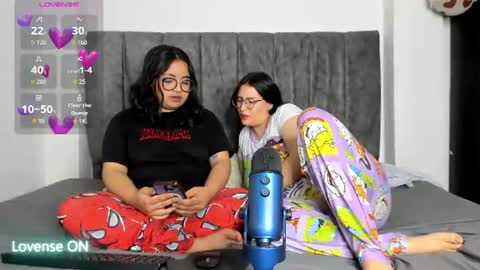 Snapshot of maddie_and_chelsea_ chatting on July 1, 3:01 pm Maddie and Chelsea online show from July 1, 3:01 pm