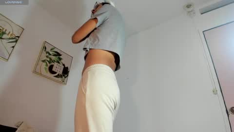 Maddie Ray online show from April 20, 5:43 am
