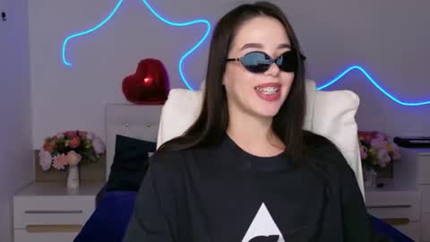 Snapshot of maddieperezz chatting on June 12, 3:55 pm maddieperezz online show from June 12, 3:55 pm