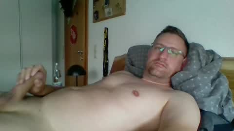 Maddin online show from October 26, 2:34 pm