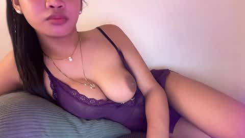 Snapshot of maddison_jade chatting on July 2, 8:37 pm maddison_jade online show from July 2, 8:37 pm