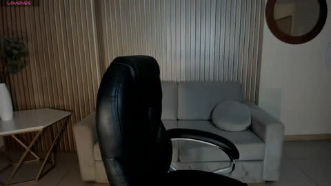 Maddison online show from March 29, 5:24 pm
