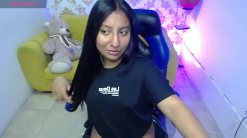 maddisson_m online show from September 12, 8:42 pm