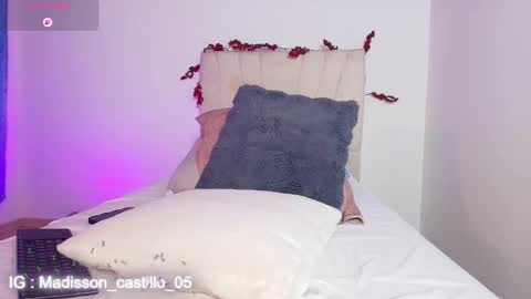 maddisson_quenn05 online show from February 23, 8:06 pm