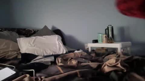 Snapshot of maddlips chatting on December 4, 9:12 pm Rat Boy online show from December 4, 9:12 pm