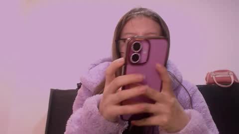 Maddy UwU online show from November 13, 10:30 pm