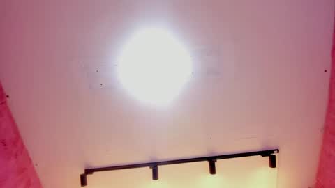 Maddy Please help me with your thumbs up its important online show from December 23, 8:57 pm