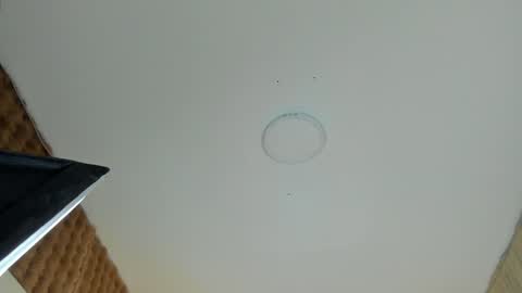 Maddy Please help me with your thumbs up its important online show from January 21, 11:34 pm