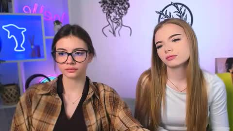 maddy moah online show from March 12, 5:57 am