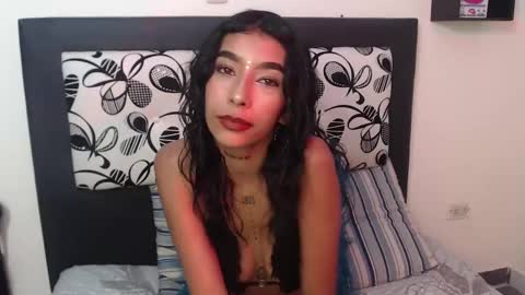 Snapshot of maddy_parker_ chatting on December 4, 10:02 am Maddy Parker online show from December 4, 10:02 am