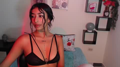 Snapshot of maddy_parker_ chatting on February 19, 9:50 am Maddy Parker online show from February 19, 9:50 am