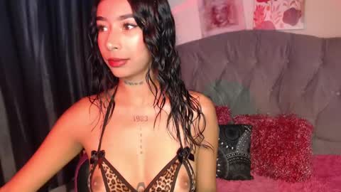 Snapshot of maddy_parker_ chatting on March 3, 12:27 pm Maddy Parker online show from March 3, 12:27 pm