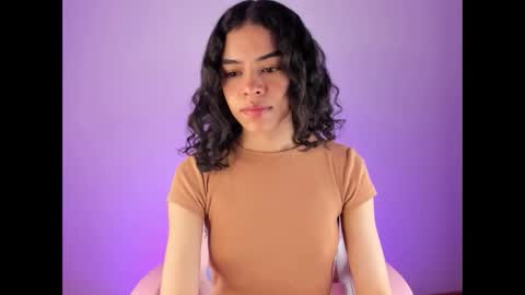 Snapshot of maddy_parker__ chatting on October 7, 10:34 am maddy_parker__ online show from October 7, 10:34 am