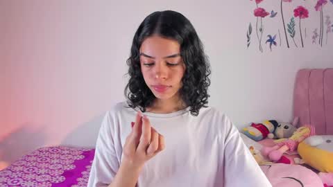 maddy_parker__ online show from April 16, 8:42 pm