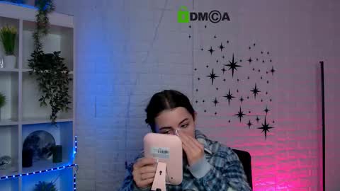 maddycats online show from November 28, 1:36 pm