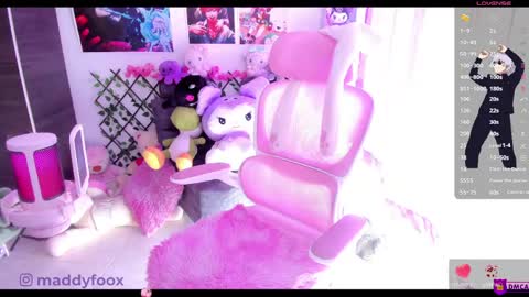 Maddy Foox online show from April 9, 3:06 pm