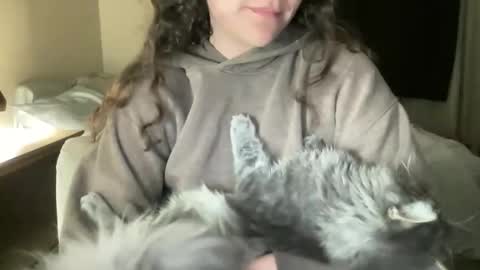 Snapshot of maddyhasyummypussy chatting on March 16, 12:17 am maddyhasyummypussy online show from March 16, 12:17 am