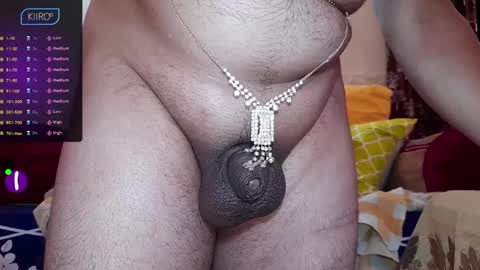 Snapshot of made4licking chatting on April 8, 9:42 am made4licking online show from April 8, 9:42 am