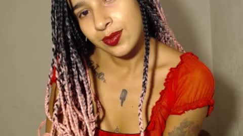 Snapshot of made_lover1999 chatting on December 22, 5:01 am Made online show from December 22, 5:01 am