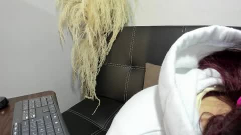 Madelaine  online show from May 27, 10:23 am