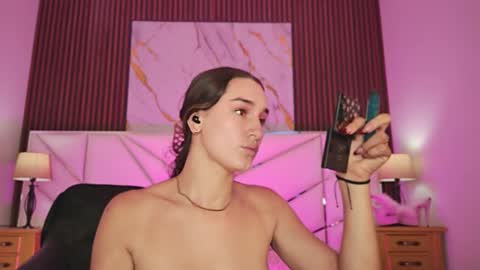 Madeline  online show from February 19, 1:45 am