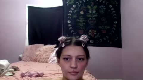 Snapshot of madelinevalentine chatting on February 26, 4:22 am madeline online show from February 26, 4:22 am