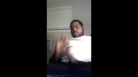 Snapshot of mademoney313 chatting on May 18, 4:07 am mademoney313 online show from May 18, 4:07 am