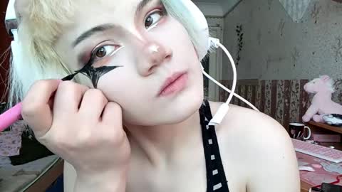 Alice Kaneki online show from March 1, 7:21 am