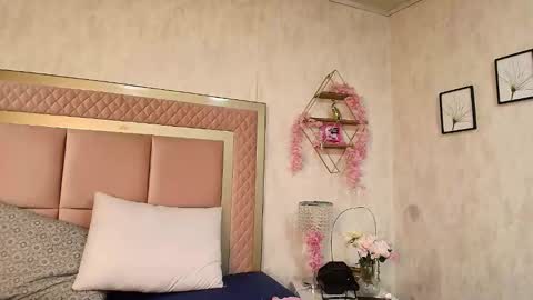 madhison_5 online show from June 4, 11:49 am