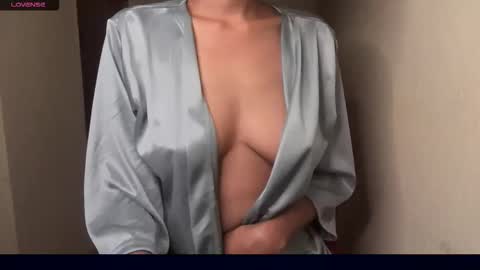 madhubala09 online show from November 10, 10:31 pm