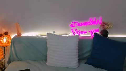 Madison online show from December 16, 12:15 am